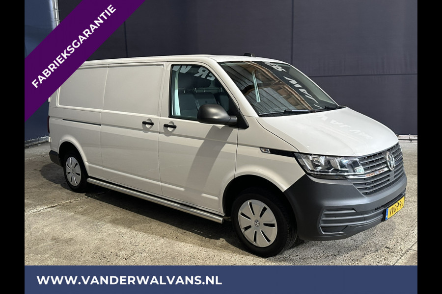 Volkswagen Transporter 2.0 TDI L2H1 Fabrieksgarantie Euro6 # Airco | Apple Carplay | Trekhaak | Cruisecontrol Android Auto, Parkeersensoren, Sidebars, Bijrijdersbank