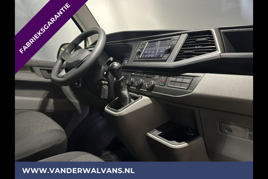 Volkswagen Transporter 2.0 TDI L2H1 Fabrieksgarantie Euro6 # Airco | Apple Carplay | Trekhaak | Cruisecontrol Android Auto, Parkeersensoren, Sidebars, Bijrijdersbank