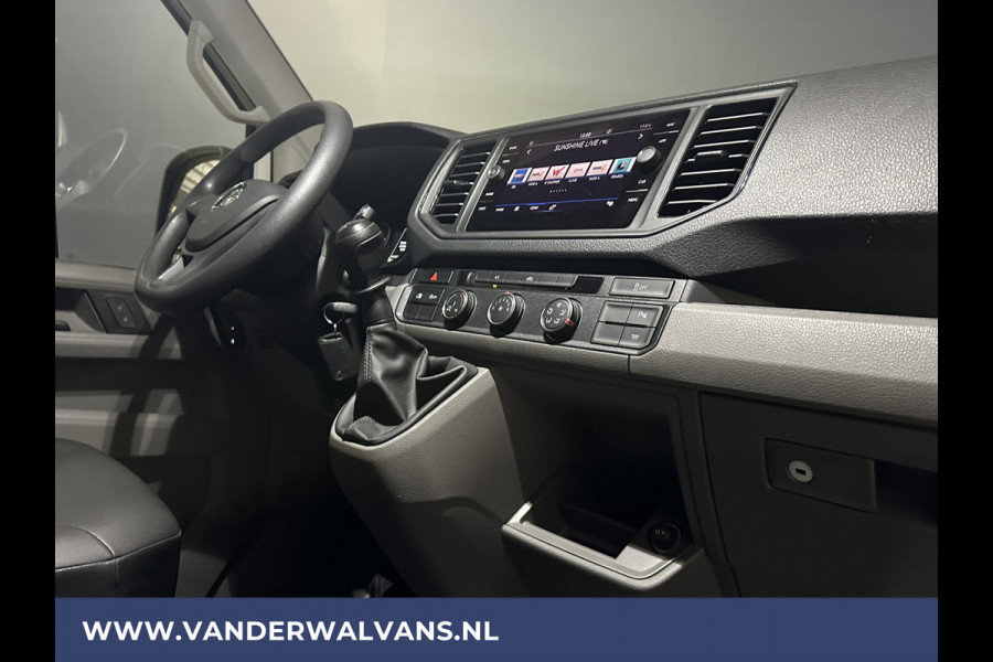 Volkswagen Crafter 2.0 TDI 140pk L3H2 (oude L2H1) Euro6 # Airco | Navigatie | Apple Carplay | Android auto parkeersensoren, 3000kg trekvermogen