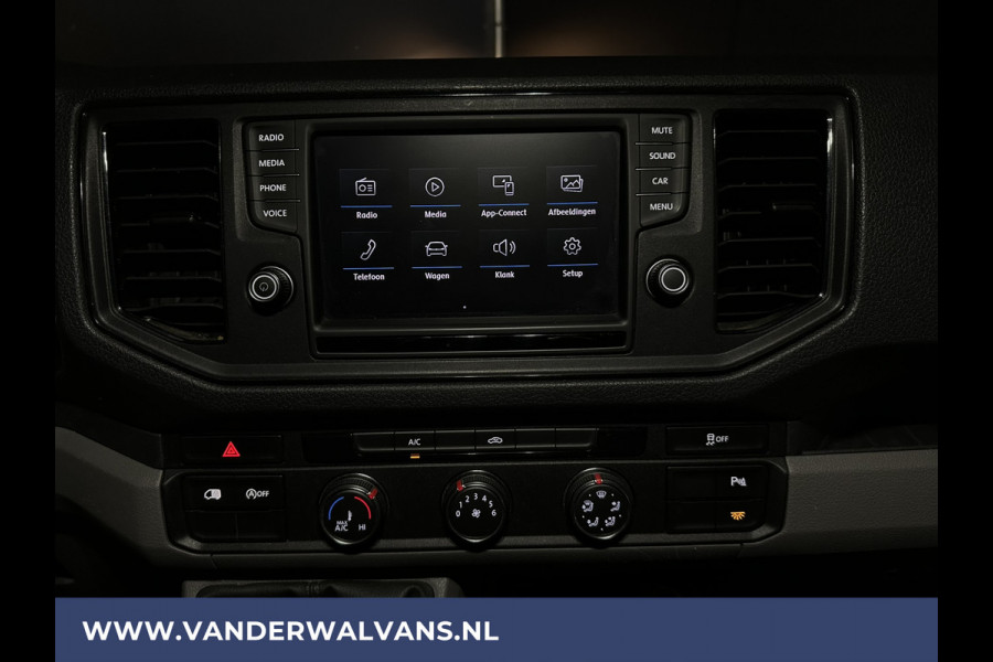 Volkswagen Crafter 2.0 TDI 140pk L3H3 L2H2 Euro6 Airco | Cruisecontrol | Camera | Apple Carplay Android Auto, Parkeersensoren, Bijrijdersbank, 3000kg Trekvermogen, zilver