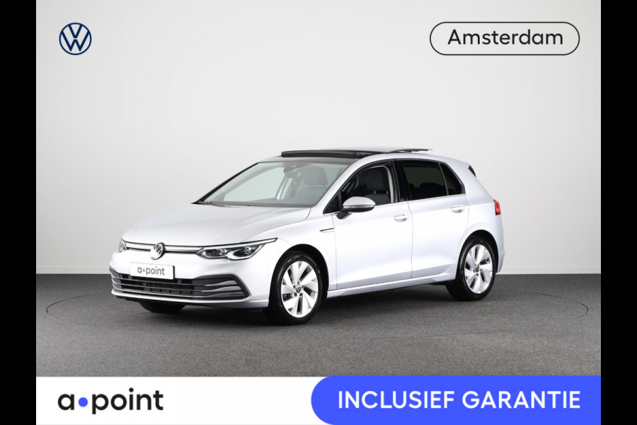 Volkswagen Golf 1.5 eTSI Style 130 pk Automaat (DSG) | Navigatie | Panoramadak | Trekhaak | Parkeersensoren | Achteruitrijcamera | Adaptieve cruise control | Stoelverwarming |