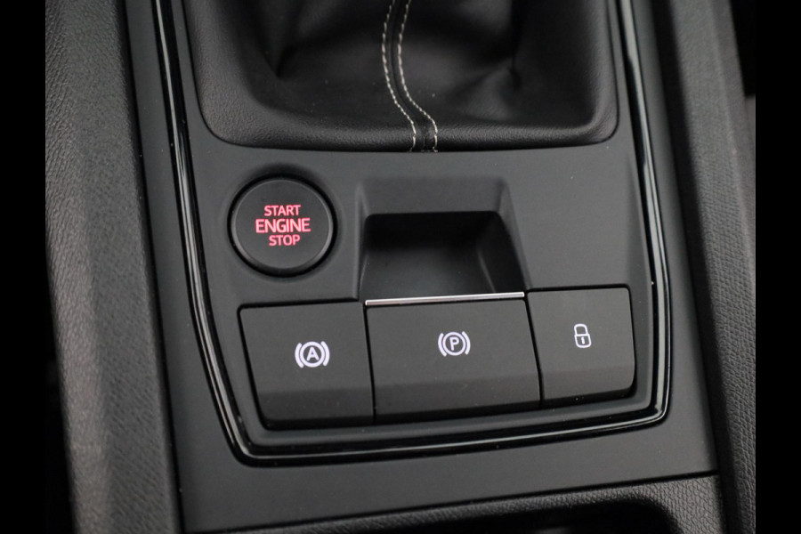 Seat Leon Sportstourer 1.0 TSI Reference 90 pk | Navigatie via App | Autom. airco | Cruise control | LED koplampen | Apple Carplay/Android Auto |