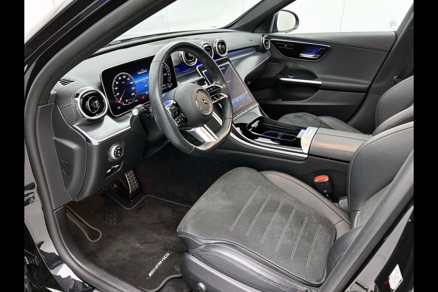 Mercedes-Benz C-Klasse Estate 300 e AMG Line(Dealer OnderH, Panorama, Sfeer verlichting, StoelV, Carplay, Parkeersensoren, Etc)