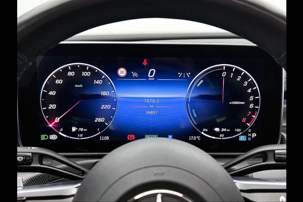 Mercedes-Benz C-Klasse Estate 300 e AMG Line(Dealer OnderH, Panorama, Sfeer verlichting, StoelV, Carplay, Parkeersensoren, Etc)