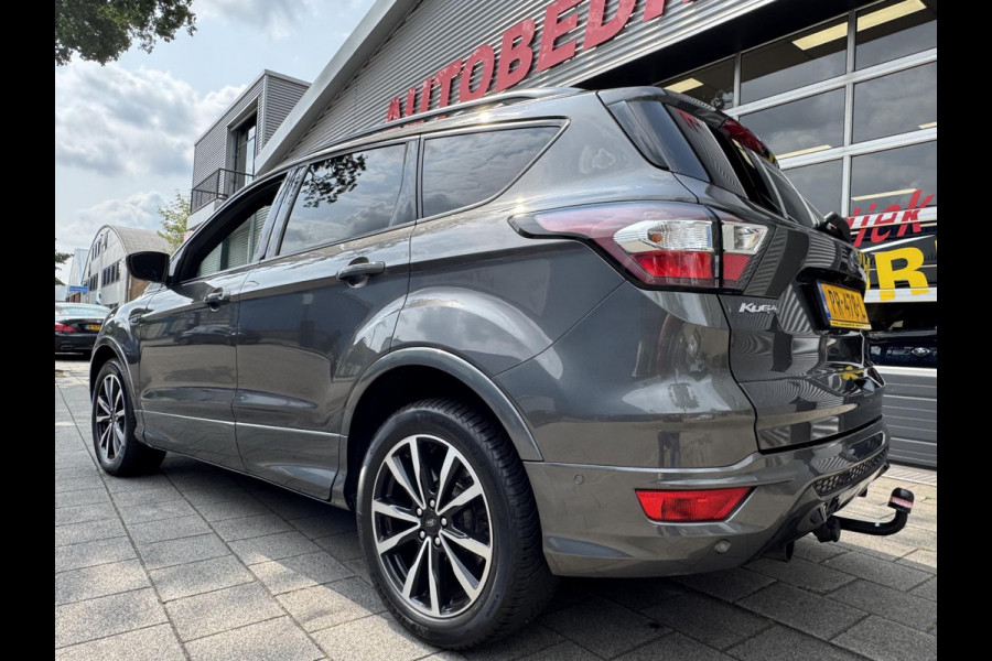 Ford Kuga 1.5 EcoBoost ST Line - Navigatie I Airco I Leer I PDC I Trekhaak I Dealer onderhouden