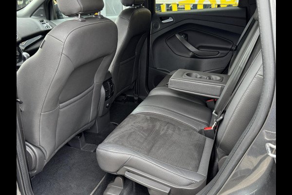 Ford Kuga 1.5 EcoBoost ST Line - Navigatie I Airco I Leer I PDC I Trekhaak I Dealer onderhouden