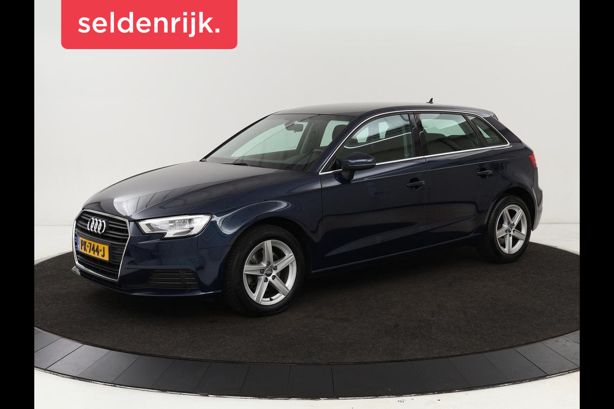 Audi A3 1.0 TFSI | Navigatie | Parkeerhulp | Xenon | Cruise control | Airco | Bluetooth | Regen-/lichtsensor Audi A3 1.0 TFSI | Navigatie | Parkeerhulp | Xenon | Cruise control | Airco | Bluetooth | Regen-/lichtsensor