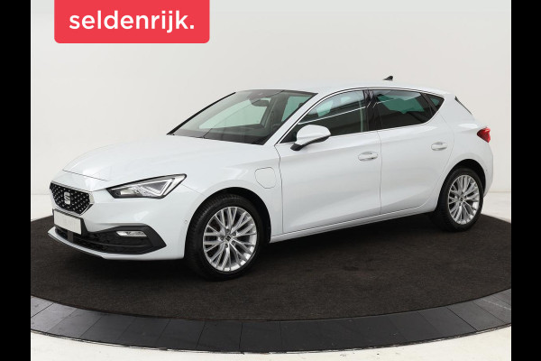 Seat Leon 1.4 TSI e-Hybrid PHEV | Stoel & stuurverwarming | Leder/Alcantara | Carplay | Camera | Navigatie | Memory | Park Assist | Full LED