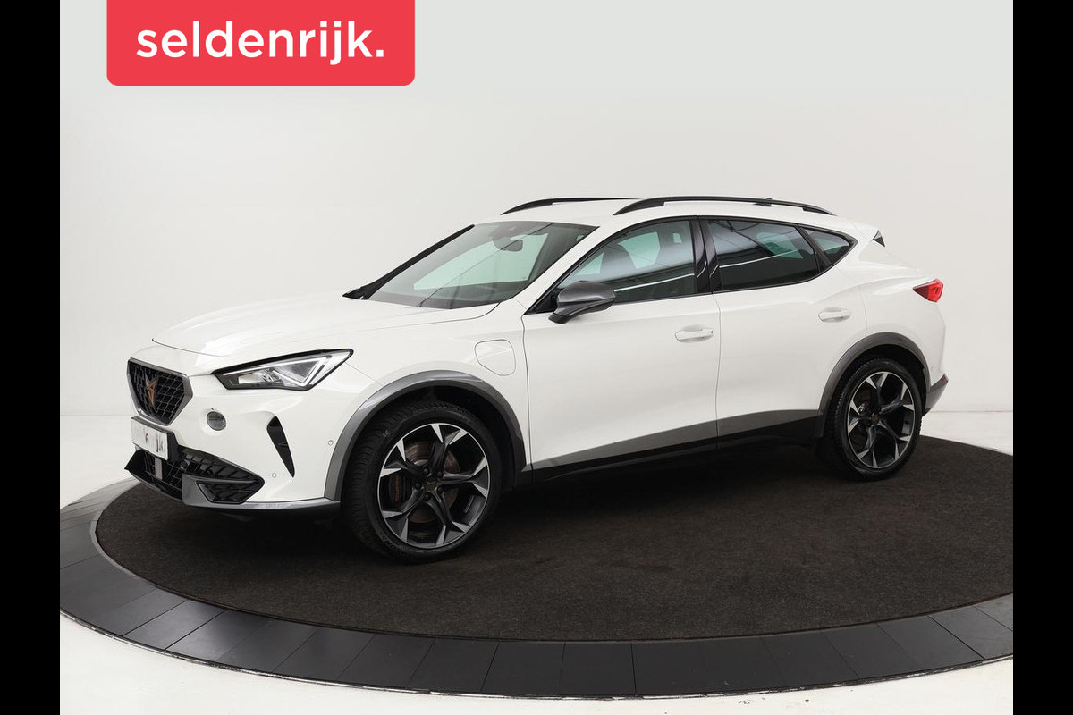 CUPRA Formentor 1.4 e-Hybrid VZ | 245pk | Camera | Adaptive cruise | Stuurverwarming | Sfeerverlichting | Navigatie | Keyless | Full LED | PHEV CUPRA Formentor 1.4 e-Hybrid VZ | 245pk | Camera | Adaptive cruise | Stuurverwarming | Sfeerverlichting | Navigatie | Keyless | Full LED | PHEV