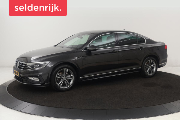 Volkswagen Passat 1.5 TSI R Line | Stoelverwarming | Matrix LED | Adaptive cruise | Carplay | Leder/Alcantara | Navigatie | Parkeerhulp
