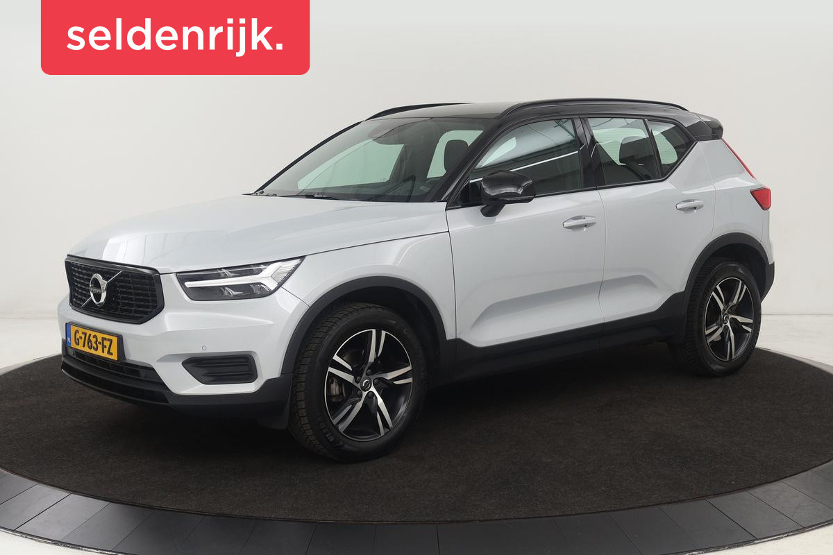 Volvo XC40 1.5 T3 R-Design | Stoel & stuurverwarming | Trekhaak | Camera | Navigatie | Achterbankverwarming | Leder/Alcantara | Full LED Volvo XC40 1.5 T3 R-Design | Stoel & stuurverwarming | Trekhaak | Camera | Navigatie | Achterbankverwarming | Leder/Alcantara | Full LED