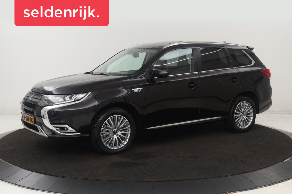 Mitsubishi Outlander 2.4 PHEV Intense+ | Schuifdak | Trekhaak | Stoelverwarming | Carplay | Camera | Full LED | Stuurverwarming | Keyless | Dodehoek detectie | Half leder