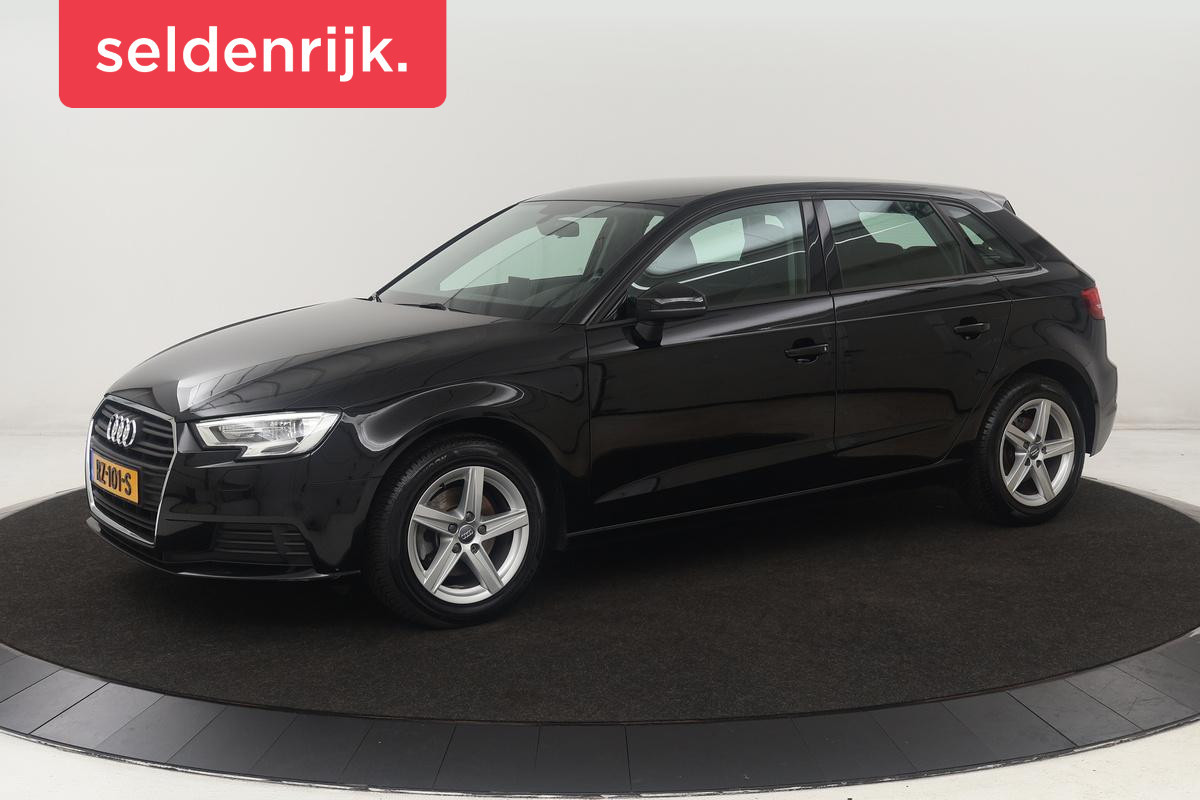 Audi A3 1.0 TFSI | Bluetooth | Xenon | Airco | Lichtmetalen velgen Audi A3 1.0 TFSI | Bluetooth | Xenon | Airco | Lichtmetalen velgen
