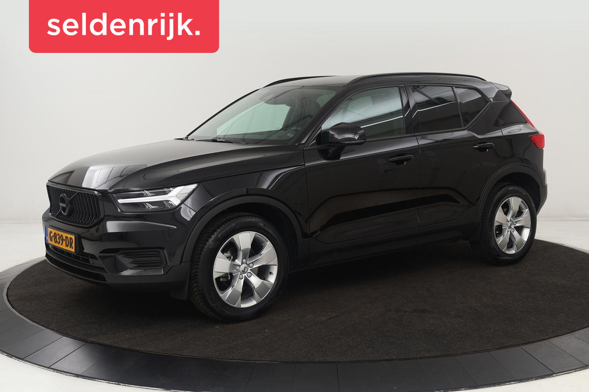 Volvo XC40 1.5 T3 Momentum Pro | Leder | Stoelverwarming | Camera | Navigatie | PDC | Full LED | Climate control Volvo XC40 1.5 T3 Momentum Pro | Leder | Stoelverwarming | Camera | Navigatie | PDC | Full LED | Climate control