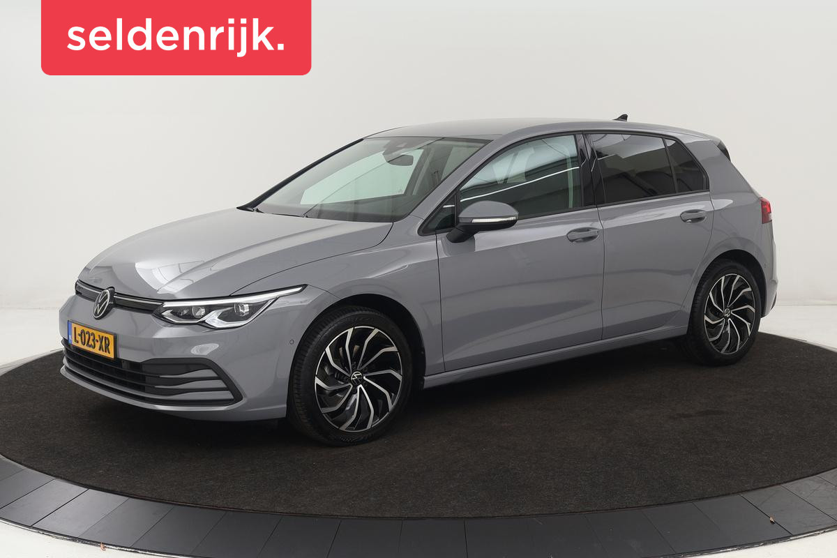 Volkswagen Golf 1.5 eTSI Life | Trekhaak | Stoelverwarming | Carplay | Massage | Full LED | Memory | Adaptive cruise | Navigatie | Sfeerverlichting Volkswagen Golf 1.5 eTSI Life | Trekhaak | Stoelverwarming | Carplay | Massage | Full LED | Memory | Adaptive cruise | Navigatie | Sfeerverlichting