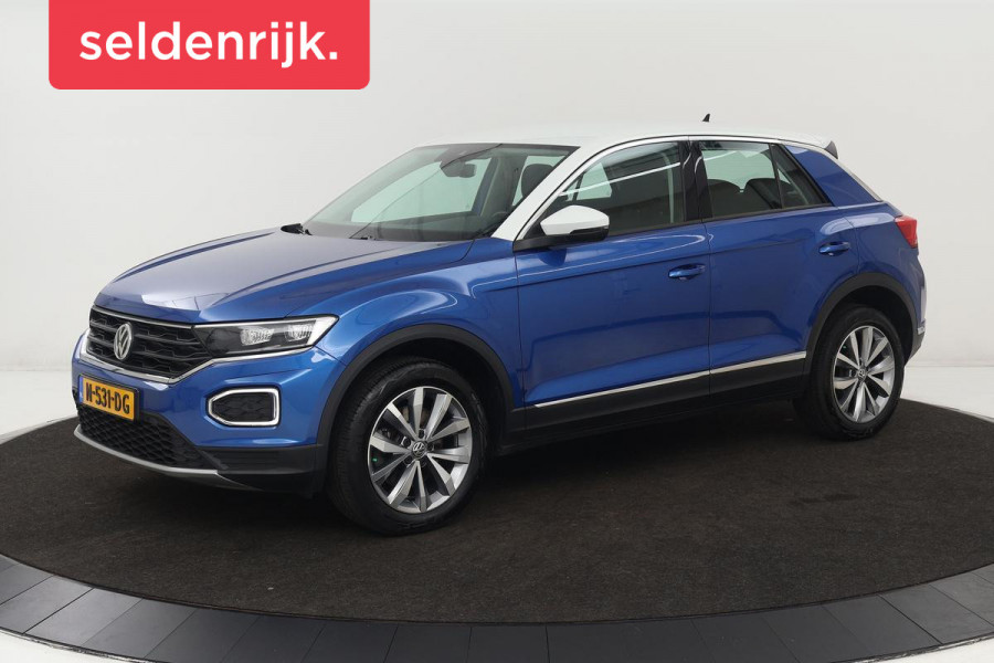 Volkswagen T-Roc 1.5 TSI Sport | Stoelverwarming | Full LED | Trekhaak | Navigatie | Climate control | PDC | Sportstoelen | Cruise control | Bluetooth