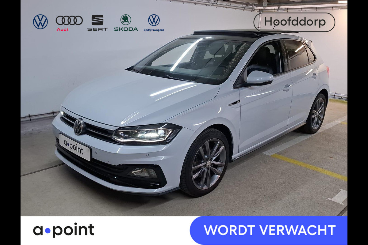 Volkswagen Polo 1.0 TSI Highline Business R 115PK | Panorama dak | 17" LM velgen | LED koplampen | Digitaal dashboard | Volkswagen Polo 1.0 TSI Highline Business R 115PK | Panorama dak | 17" LM velgen | LED koplampen | Digitaal dashboard |
