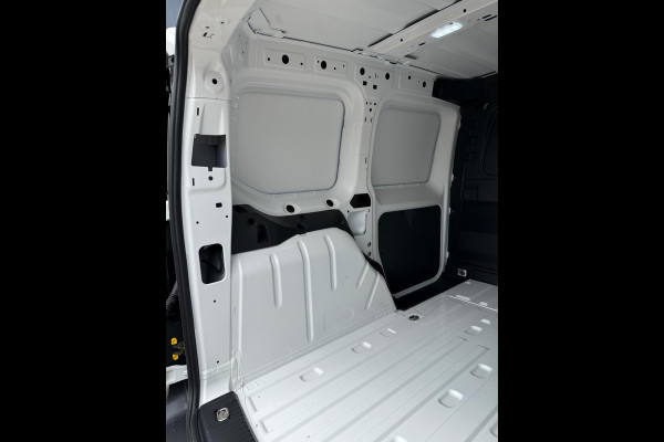 Volkswagen Caddy Cargo 1.5 TSI CarPlay Camera