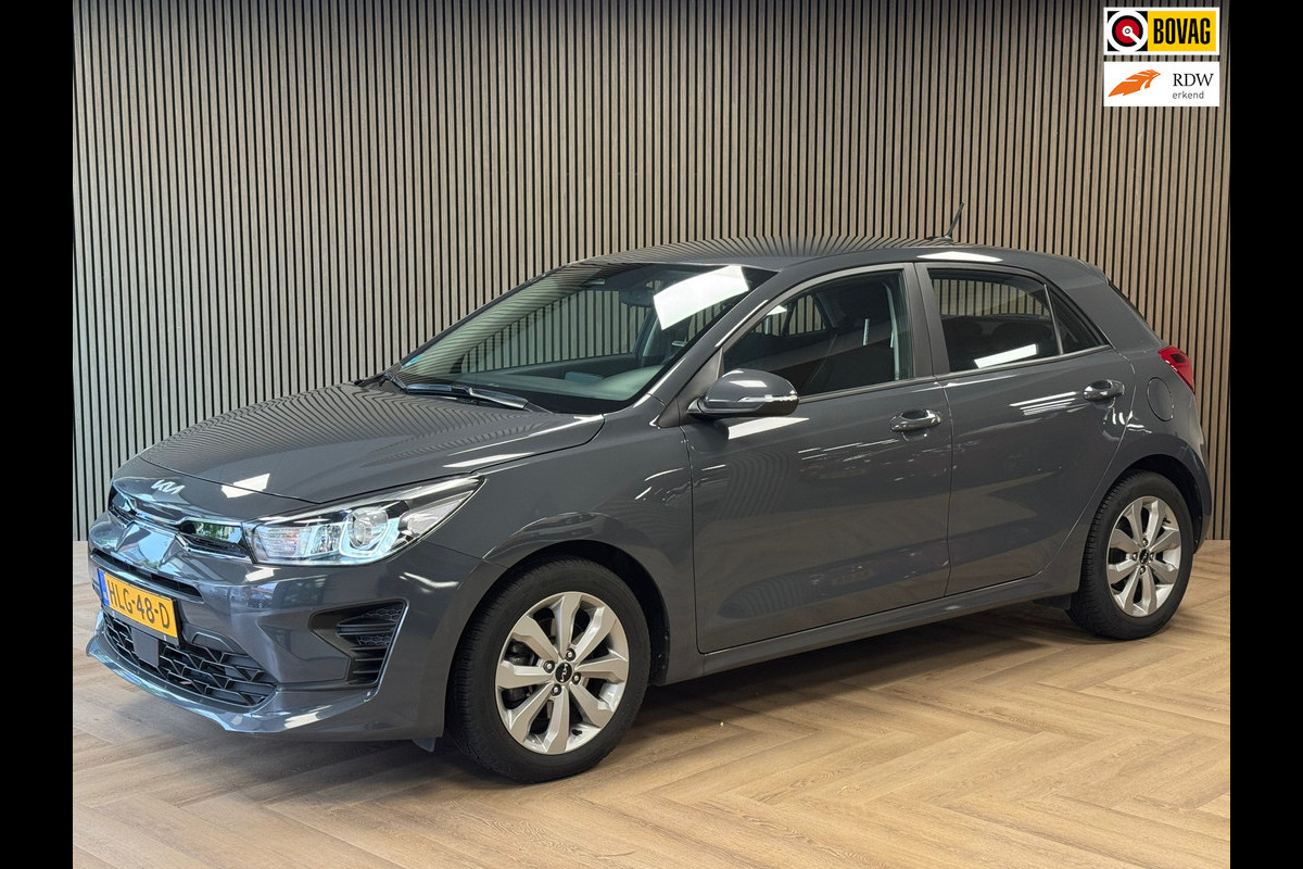 Kia Rio 1.2 CVVT BusinessLine APPLE CARPLAY CAMERA PDC USB CRUISE STUUR/STOELVERWARMING Kia Rio 1.2 CVVT BusinessLine APPLE CARPLAY CAMERA PDC USB CRUISE STUUR/STOELVERWARMING