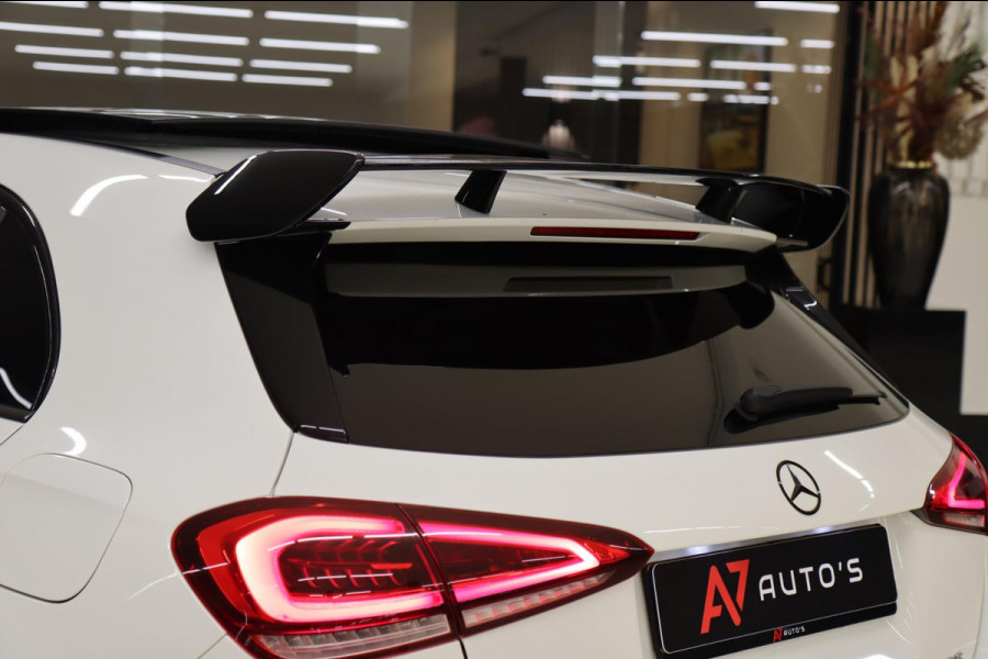 Mercedes-Benz A-Klasse AMG 35 4MATIC PANO/CAM/BURM/BLINDESPOT/NIGHTPAKET/BOMVOL