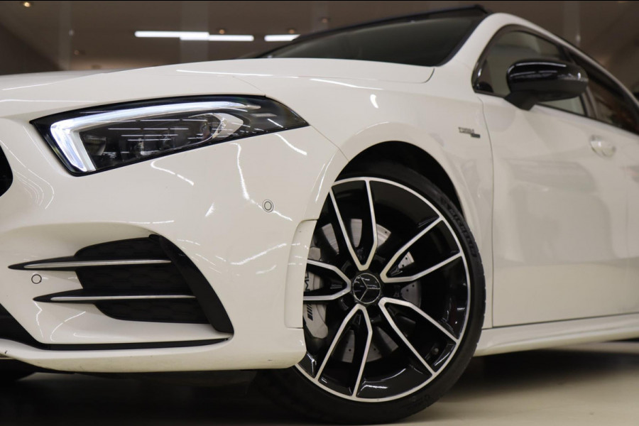 Mercedes-Benz A-Klasse AMG 35 4MATIC PANO/CAM/BURM/BLINDESPOT/NIGHTPAKET/BOMVOL