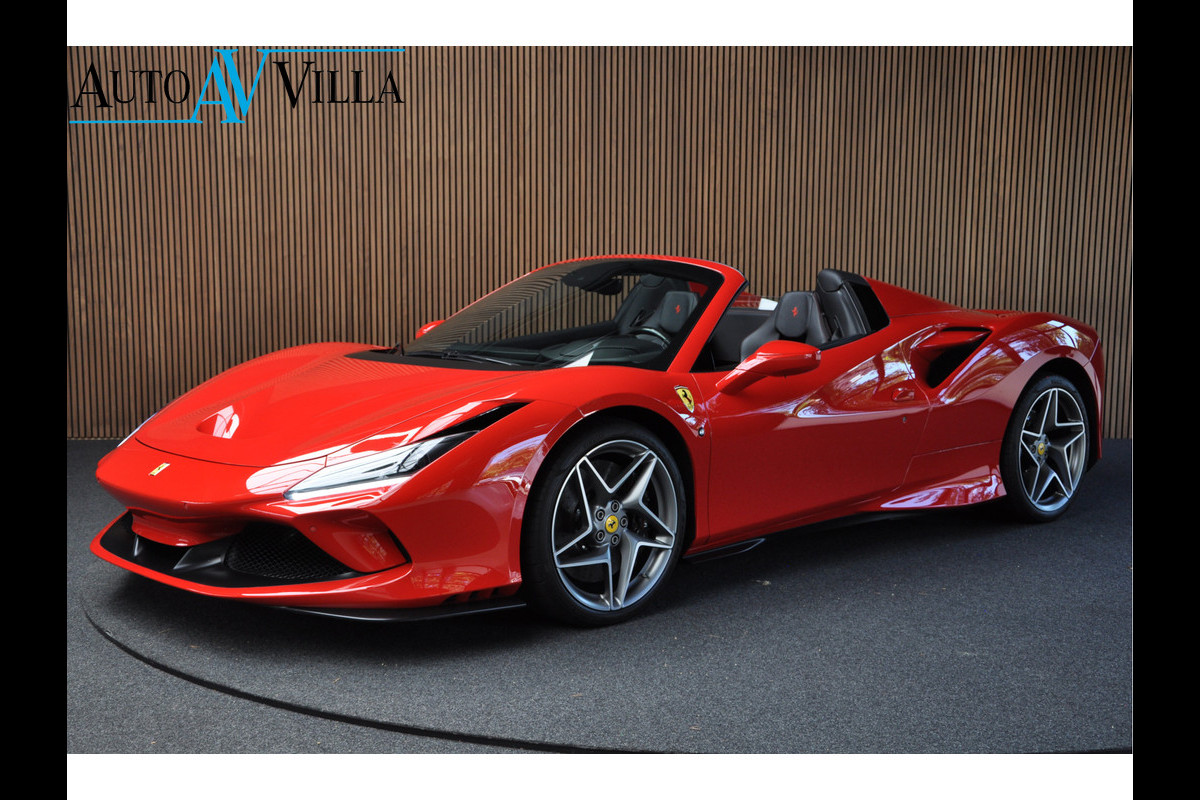 Ferrari F8 Spider 3.9 V8 HELE Daytona Seats Passengerdisplay CarPlay Rosso Corsa Ferrari F8 Spider 3.9 V8 HELE Daytona Seats Passengerdisplay CarPlay Rosso Corsa