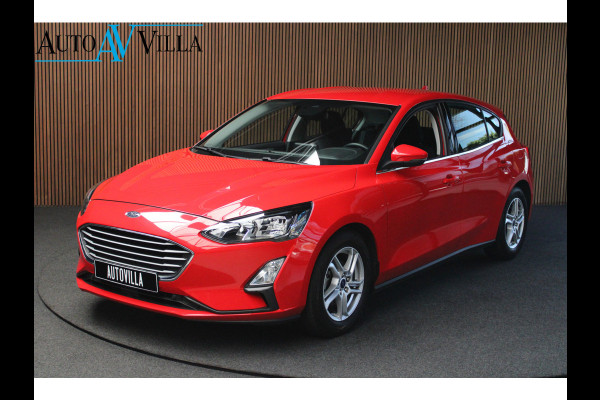 Ford Focus 1.5 EcoB. 150pk Aut. Navi Climate Stuurverwarming Stoelverwarming PDC LM velgen