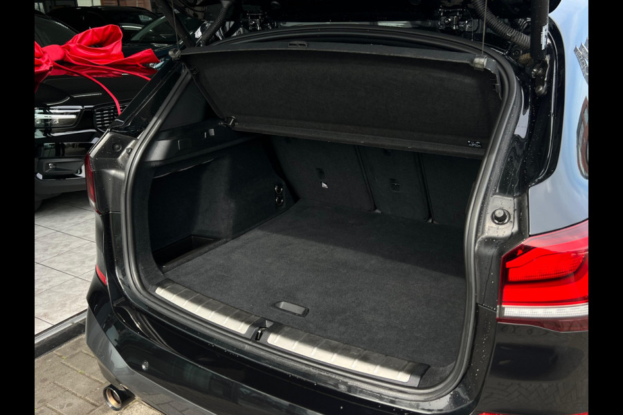 BMW X1 xDrive25e M-SPORT ** LED, NAVI+, HALF-LEDER, HuD, ALARM, KEYLESS, 19-inch LMV ** 1e EIG - UNFALLFREI ** ** INFORMEER OOK NAAR ONZE AANTREKKELIJKE FINANCIAL-LEASE TARIEVEN **