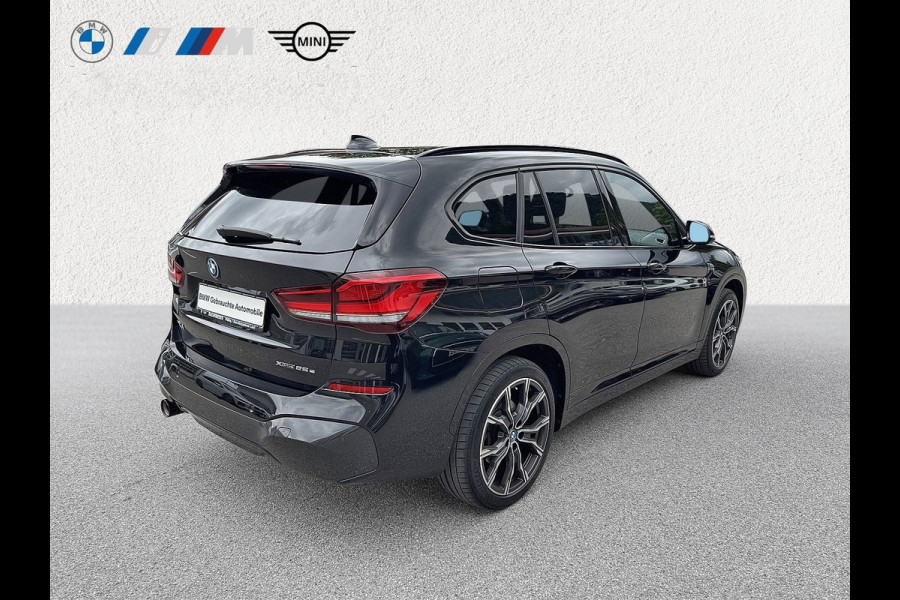 BMW X1 xDrive25e M-SPORT ** LED, NAVI+, HALF-LEDER, HuD, ALARM, KEYLESS, 19-inch LMV ** 1e EIG - UNFALLFREI ** ** INFORMEER OOK NAAR ONZE AANTREKKELIJKE FINANCIAL-LEASE TARIEVEN **