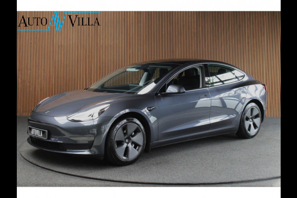 Tesla Model 3 RWD ACC Autopilot Stuurverwarm. PDC Leer Navi Panoramadak 360° Elektr. achterklep Stoelverwarming voor & achter Climate voor & achter LM velgen BTW auto! Nieuw!