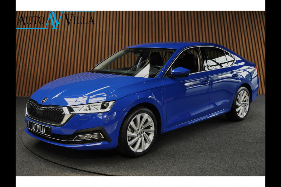 Škoda Octavia 1.4 TSI iV PHEV Head-Up Camera ACC Ambient PDC Keyless Memory