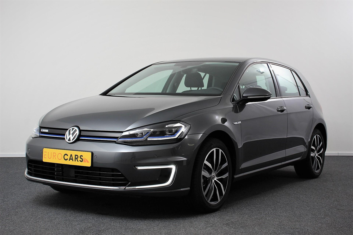 Volkswagen e-Golf e-Golf Navigatie Digitale cockpit Led Bluetooth Cruise control adaptive Lichtmetalen Velgen