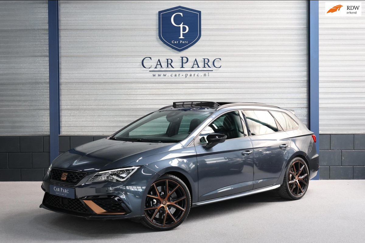 Seat Leon 2.0 TSI CUPRA R 300+PK LED/CARBON/VIRTUAL/SFEER/PANO/ALCANTARA+S.VERWARMING/19" LMV/CAM/ACC/ECC/12 MND GARANTIE! Seat Leon 2.0 TSI CUPRA R 300+PK LED/CARBON/VIRTUAL/SFEER/PANO/ALCANTARA+S.VERWARMING/19" LMV/CAM/ACC/ECC/12 MND GARANTIE!