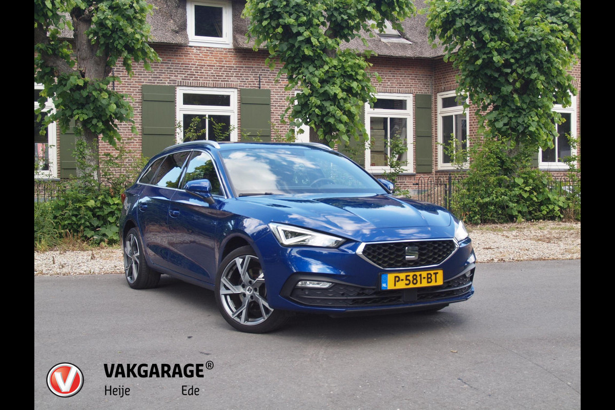 Seat Leon Sportstourer 1.4 TSI eHybrid PHEV FR | Panoramadak | Camera | Apple Carplay | Cruise Control | Sfeerverlichting | Seat Leon Sportstourer 1.4 TSI eHybrid PHEV FR | Panoramadak | Camera | Apple Carplay | Cruise Control | Sfeerverlichting |