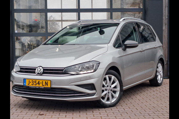 Volkswagen Golf Sportsvan 1.5 TSI ACT Highline IQ.Drive | ACC | Trekhaak | Navi | PDC | Stoelverwarming | All-seasons |