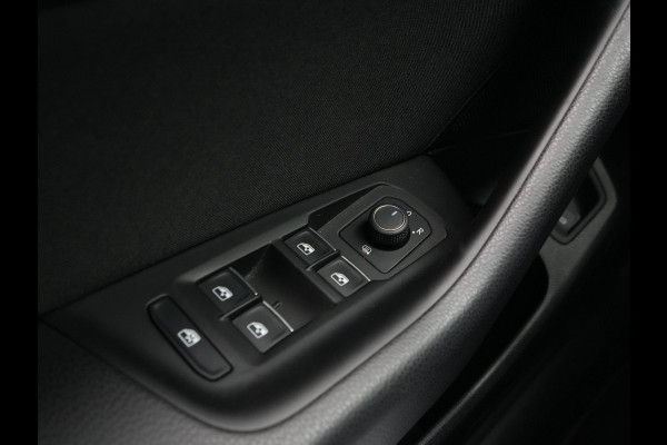 Volkswagen Passat Variant 1.4 TSI 218pk PHEV GTE Business Navigatie Virtual Cockpit Pdc Acc 192