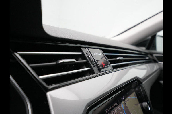 Volkswagen Passat Variant 1.4 TSI 218pk PHEV GTE Business Navigatie Virtual Cockpit Pdc Acc 192
