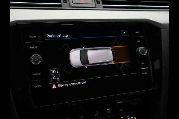 Volkswagen Passat Variant 1.4 TSI 218pk PHEV GTE Business Navigatie Virtual Cockpit Pdc Acc 192