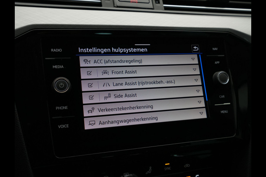 Volkswagen Passat Variant 1.4 TSI 218pk PHEV GTE Business Navigatie Virtual Cockpit Pdc Acc 192