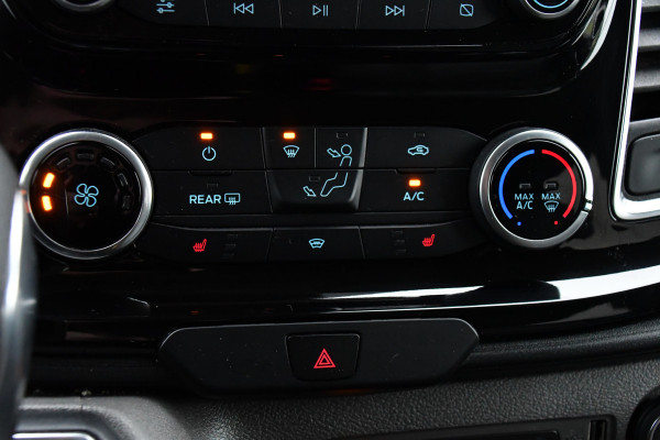 Ford Transit Custom 300 2.0 TDCI L2H1 DC Black Edition Camera, Adaptieve Cruise, 170Pk, Carplay, Automaat, Leder, Multimedia, Sensoren, 2 x Schuifdeur, UNIEK!