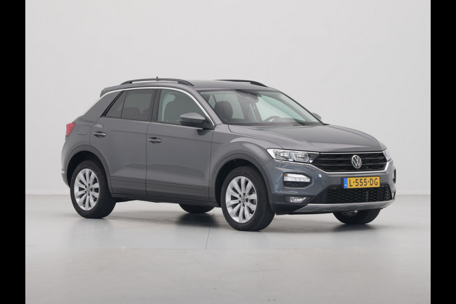 Volkswagen T-Roc 1.0 TSI 110pk Style Executive Getint glas Navigatie Adaptieve Cruise PDC 217