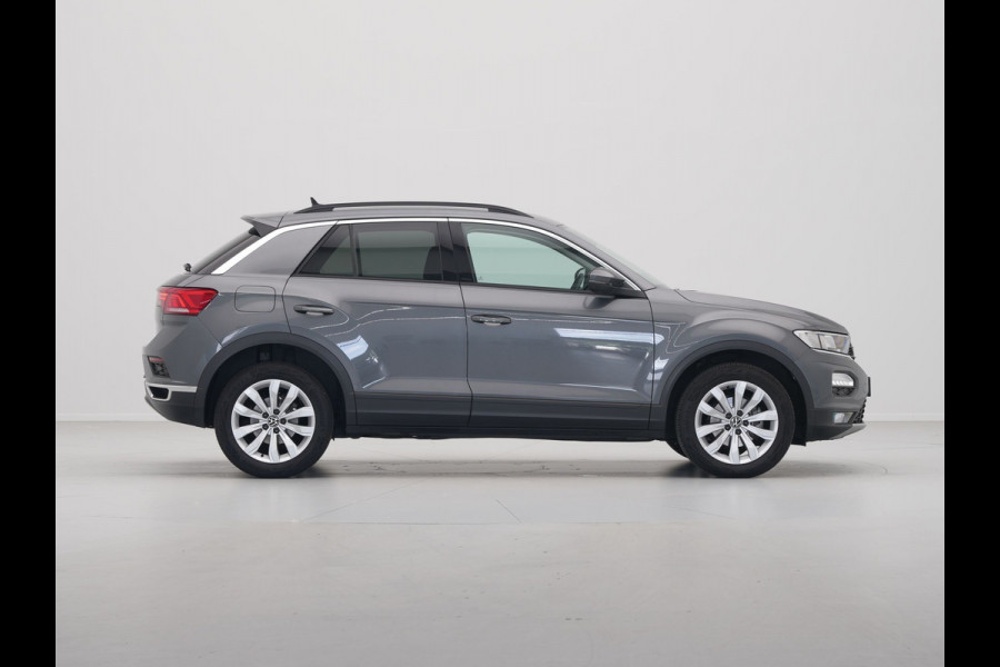 Volkswagen T-Roc 1.0 TSI 110pk Style Executive Getint glas Navigatie Adaptieve Cruise PDC 217