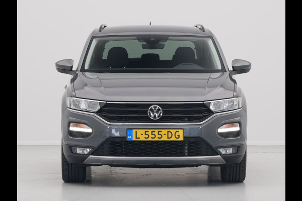 Volkswagen T-Roc 1.0 TSI 110pk Style Executive Getint glas Navigatie Adaptieve Cruise PDC 217