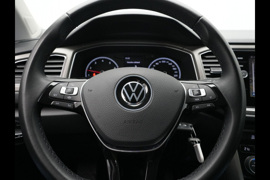 Volkswagen T-Roc 1.0 TSI 110pk Style Executive Getint glas Navigatie Adaptieve Cruise PDC 217