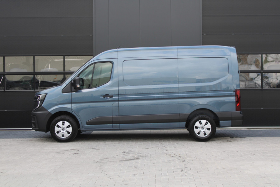 Renault Master T35 2.0 dCi 170pk L2H2 Extra - Navigatie - Blind Spot - Camera - Stoelverwarming - Verwarmde voorruit - Rijklaar