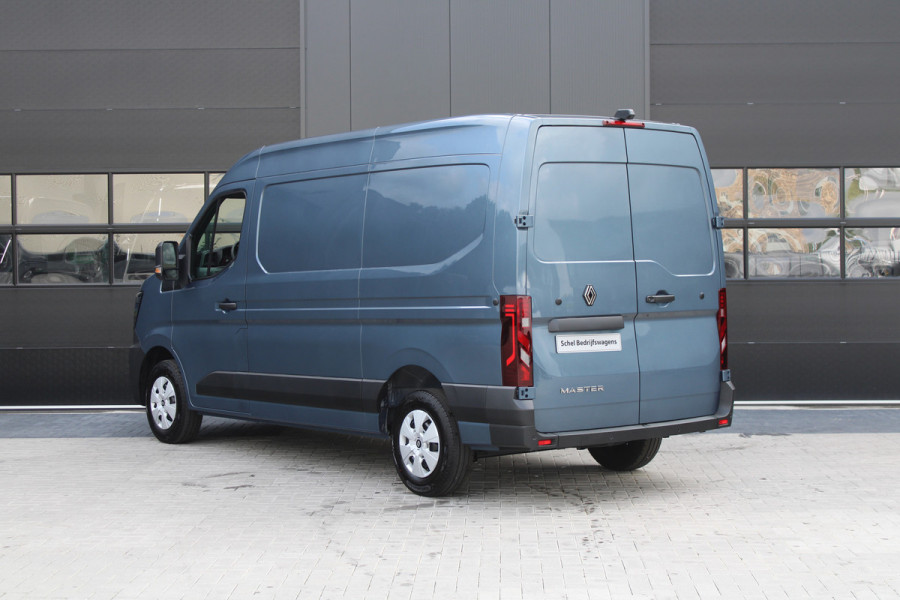 Renault Master T35 2.0 dCi 170pk L2H2 Extra - Navigatie - Blind Spot - Camera - Stoelverwarming - Verwarmde voorruit - Rijklaar