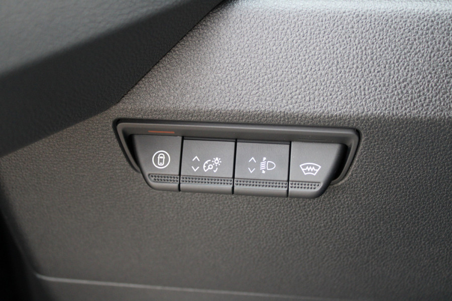 Renault Master T35 2.0 dCi 170pk L2H2 Extra - Navigatie - Blind Spot - Camera - Stoelverwarming - Verwarmde voorruit - Rijklaar