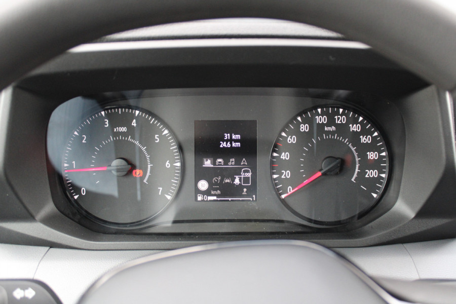 Renault Master T35 2.0 dCi 170pk L2H2 Extra - Navigatie - Blind Spot - Camera - Stoelverwarming - Verwarmde voorruit - Rijklaar