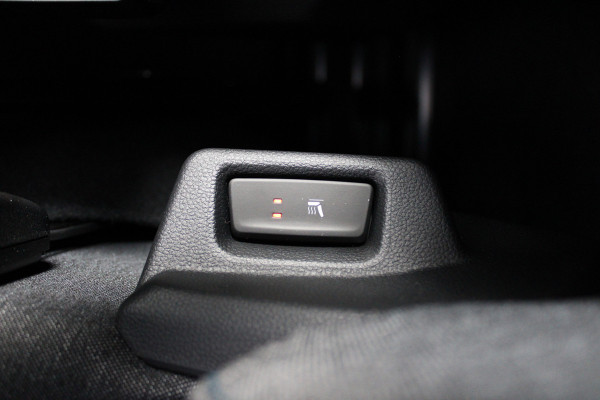 Renault Master T35 2.0 dCi 170pk L2H2 Extra - Navigatie - Blind Spot - Camera - Stoelverwarming - Verwarmde voorruit - Rijklaar