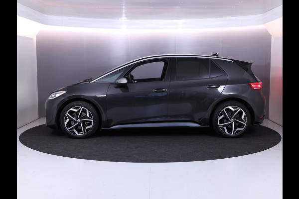 Volkswagen ID.3 First Plus 58 kWh 204 pk | Navigatie | Parkeersensoren | Achteruitrijcamera | Adaptieve cruise control | Matrix LED koplampen | Stoelverwarming |